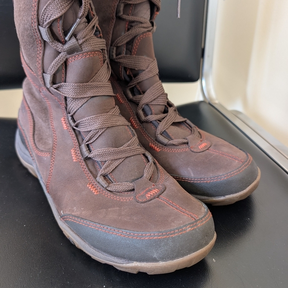 Merrell Winter Boots - Picture 3 of 8